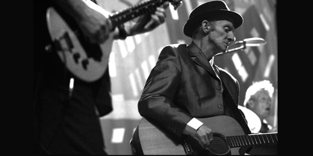 POGUES guitarist diagnosed with terminal cancer 