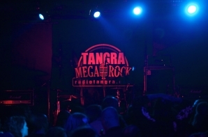 ANNEKE VAN GIERSBERGEN - 6 years radio Tangra Mega Rock